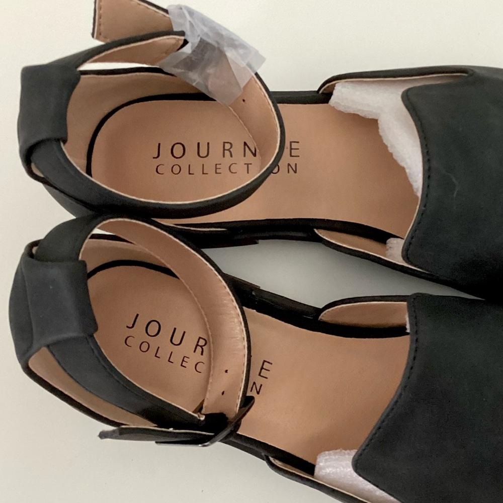 \Journee Collection\• NWT Loreta Flat - Picture 7 of 12